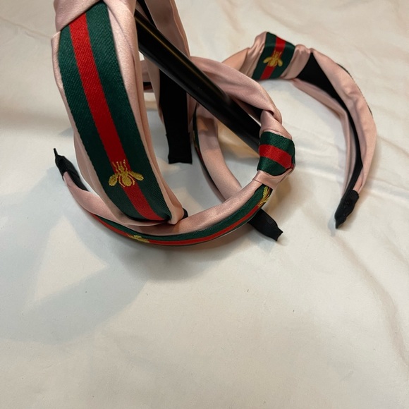❌SOLD OUT❌❌Pink Bee Headband- Red/Green Stripes - Picture 4 of 4